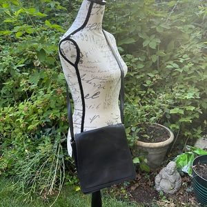 Coach Vintage Legacy Messenger Flap Bag No. 6147 Black